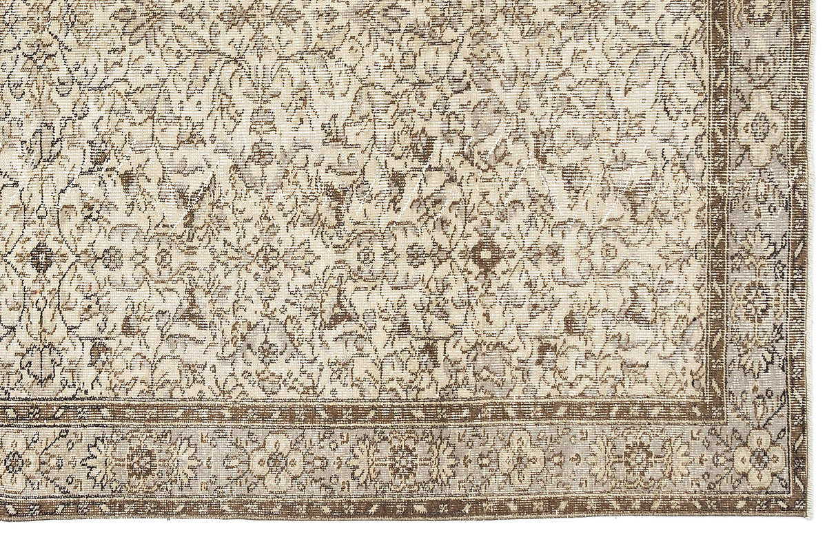 Beige Over Dyed Vintage Rug 5&#39;9&#39;&#39; x 9&#39;3&#39;&#39; ft 175 x 283 cm