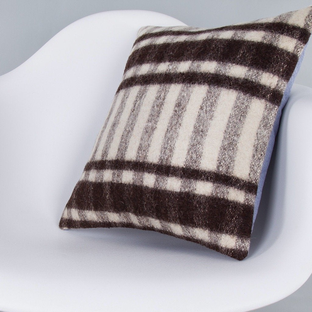 Striped_Beige_Kilim Pillow Cover_16x16_Z1002_7831