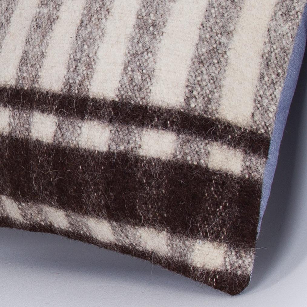 Striped_Beige_Kilim Pillow Cover_16x16_Z1002_7831