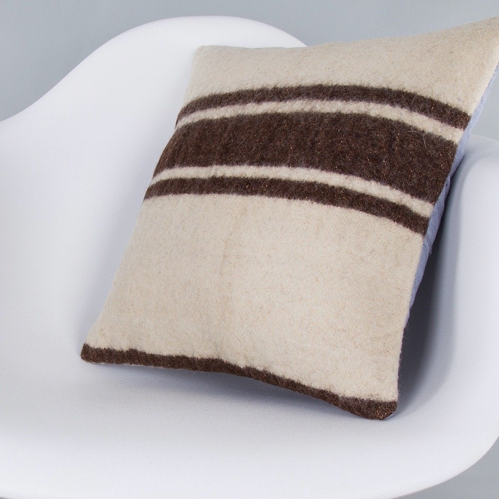 Striped_Beige_Kilim Pillow Cover_16x16_Z1002_7832