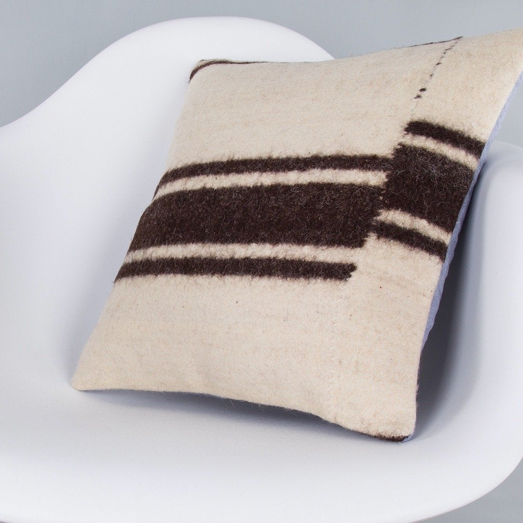Striped_Beige_Kilim Pillow Cover_16x16_Z1002_7834