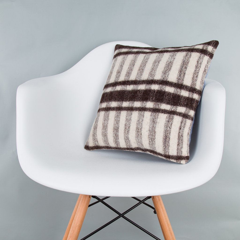 Striped_Beige_Kilim Pillow Cover_16x16_Z1002_8377