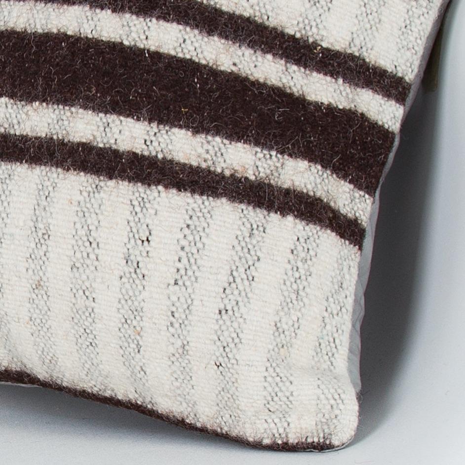 Striped_Beige_Kilim Pillow Cover_16x16_Z1002_8392