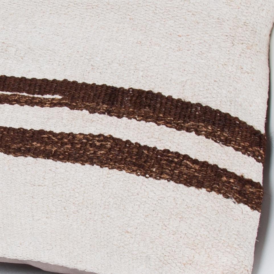 Striped_Beige_Kilim Pillow Cover_20x20_Z1002_8991