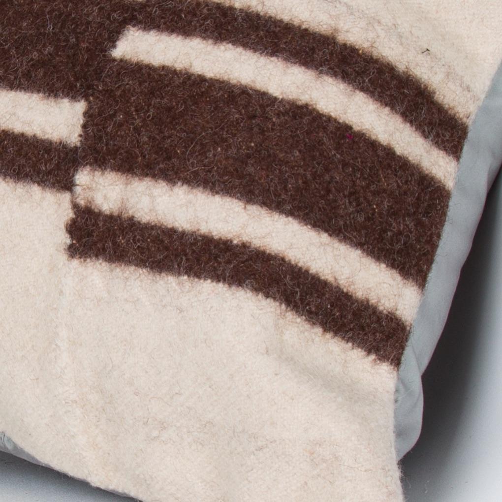 Striped_Beige_Kilim Pillow Cover_20x20_Z1002_9106