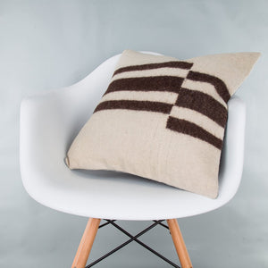 Striped_Beige_Kilim Pillow Cover_20x20_Z1002_9363