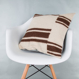 Striped_Beige_Kilim Pillow Cover_20x20_Z1002_9364