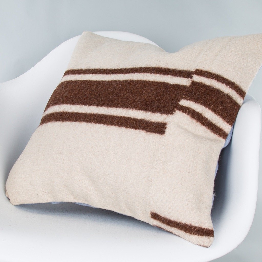Striped_Beige_Kilim Pillow Cover_20x20_Z1002_9379