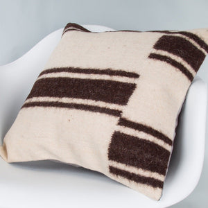 Striped_Beige_Kilim Pillow Cover_20x20_Z1002_9386