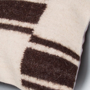 Striped_Beige_Kilim Pillow Cover_20x20_Z1002_9386