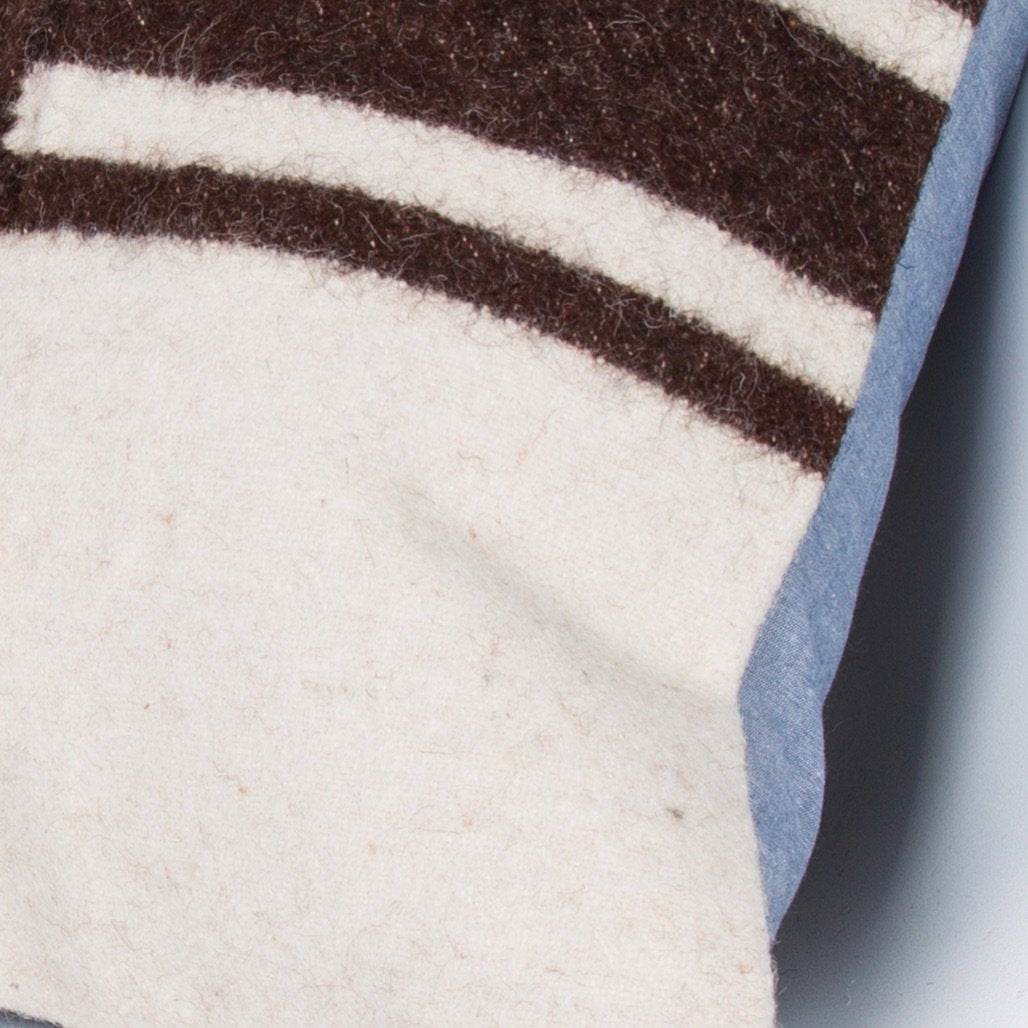 Striped_Beige_Kilim Pillow Cover_20x20_Z1002_9388