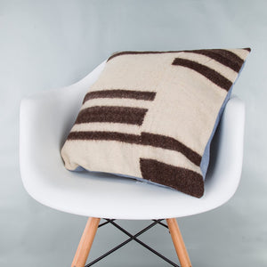 Striped_Beige_Kilim Pillow Cover_20x20_Z1002_9392