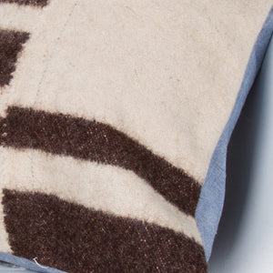 Striped_Beige_Kilim Pillow Cover_20x20_Z1002_9392