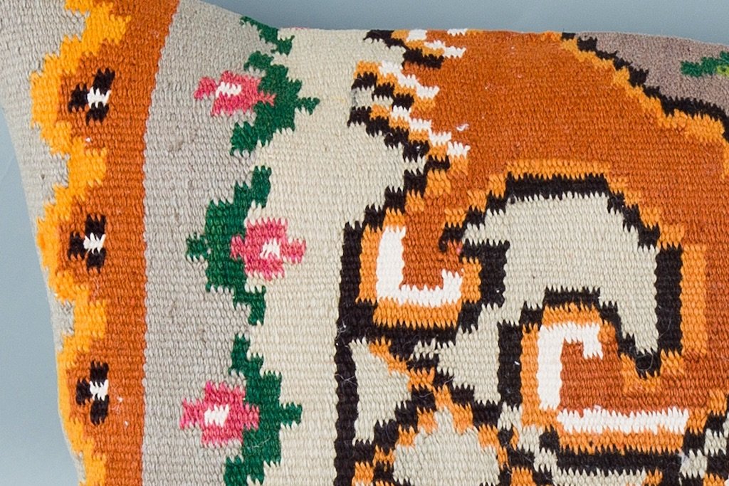 Tribal_Multiple Color_Kilim Pillow Cover_16x24_Z1007_8477